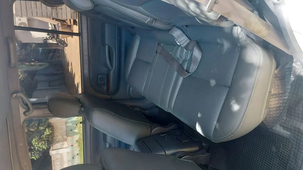Toyota Land Cruiser Prado — foto 2