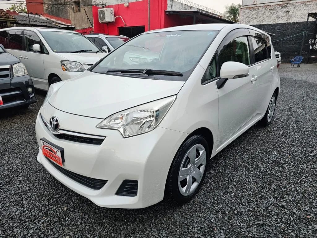 Toyota Ractis — foto 5