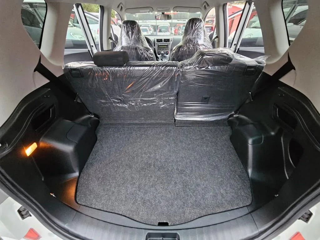 Toyota Ractis — foto 9