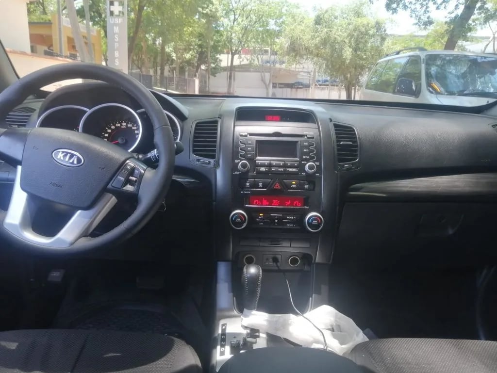 Kia Sorento — foto 3