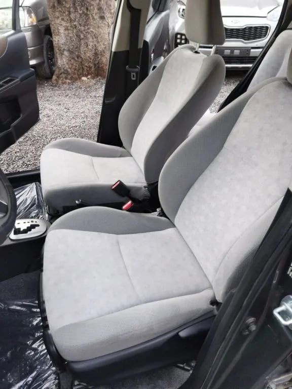 Toyota Vitz — foto 5