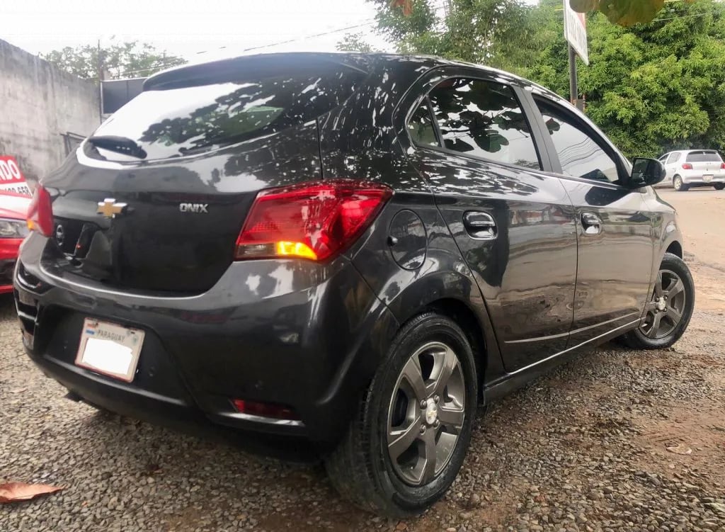 Chevrolet Onix — foto 4