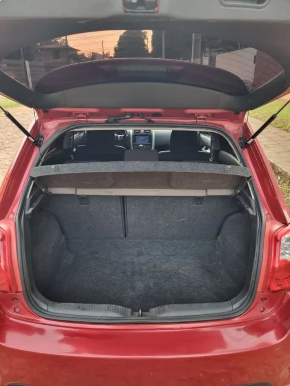 Toyota Auris — foto 3