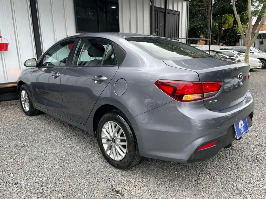 Kia Rio — foto 8