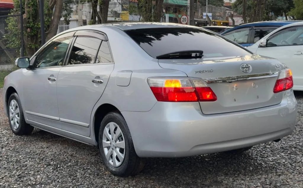 Toyota Premio — foto 8