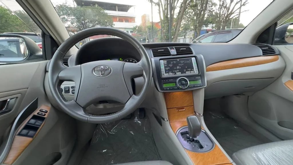 Toyota Premio — foto 9