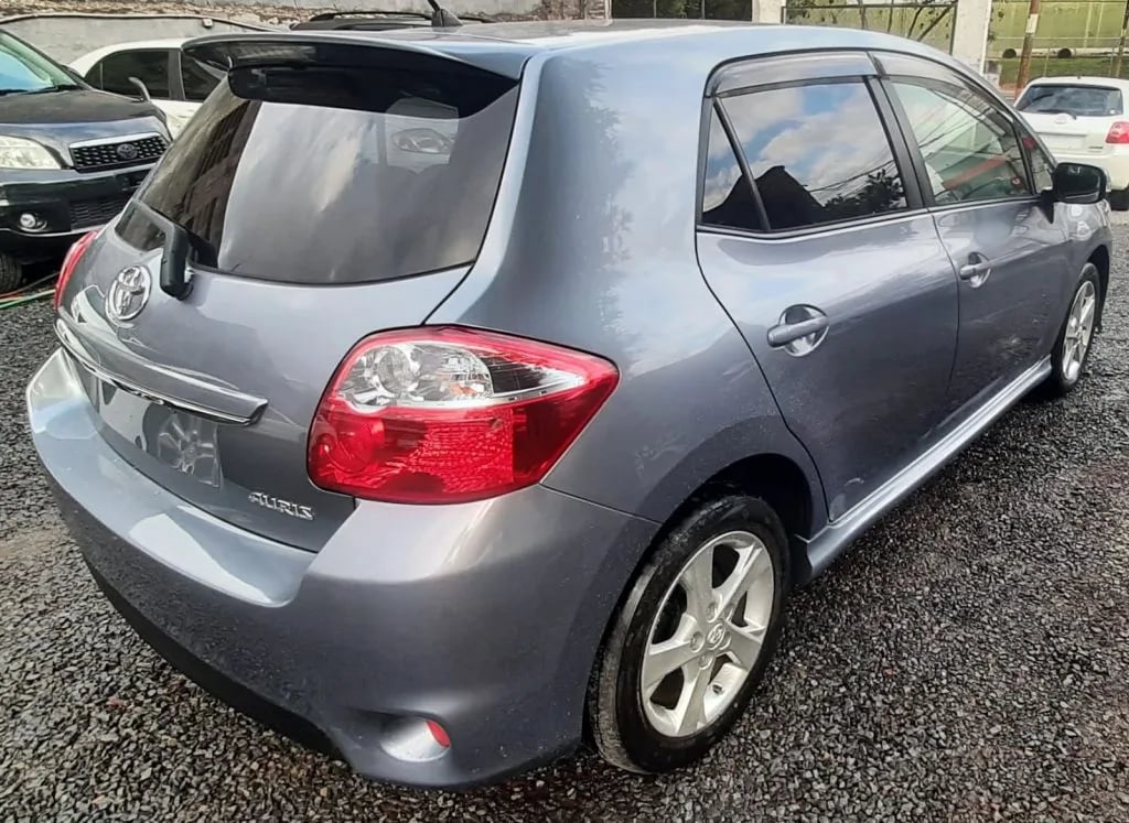 Toyota Auris — foto 7