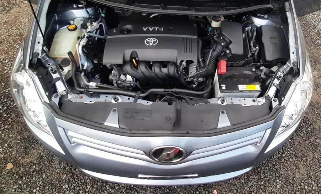 Toyota Auris — foto 9