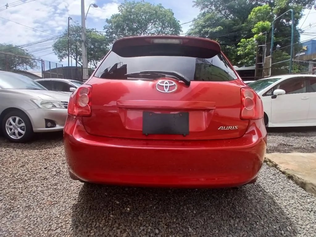 Toyota Auris — foto 3