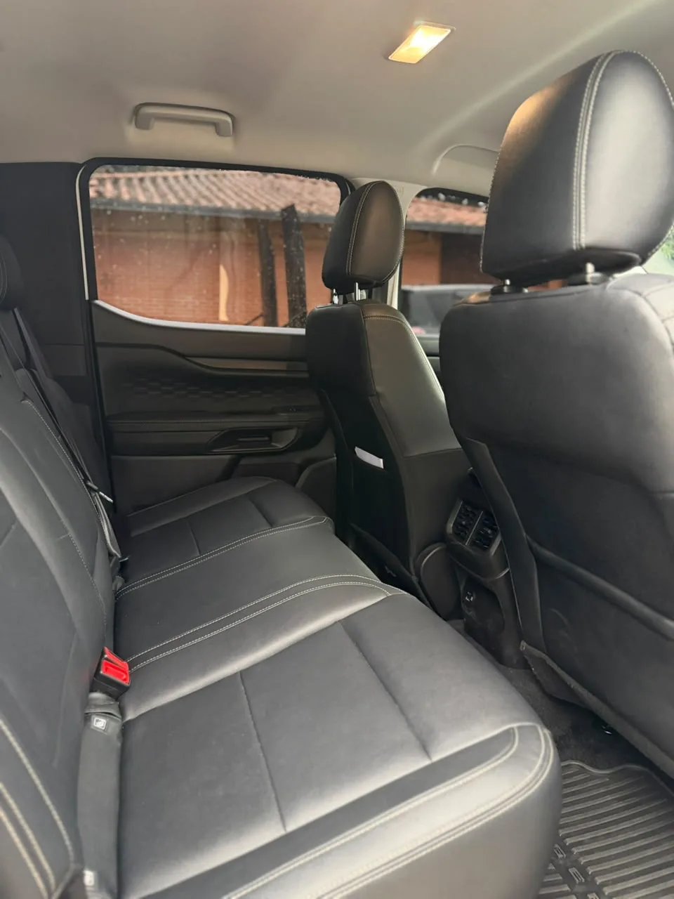 Ford Ranger — foto 9