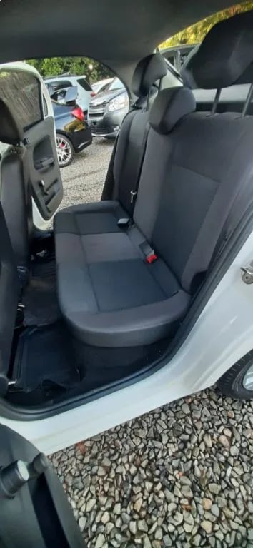 Volkswagen Gol — foto 8