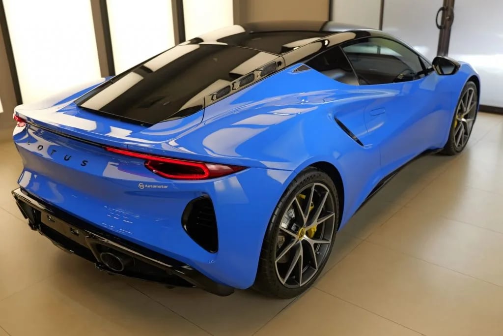 Lotus Emira — foto 4