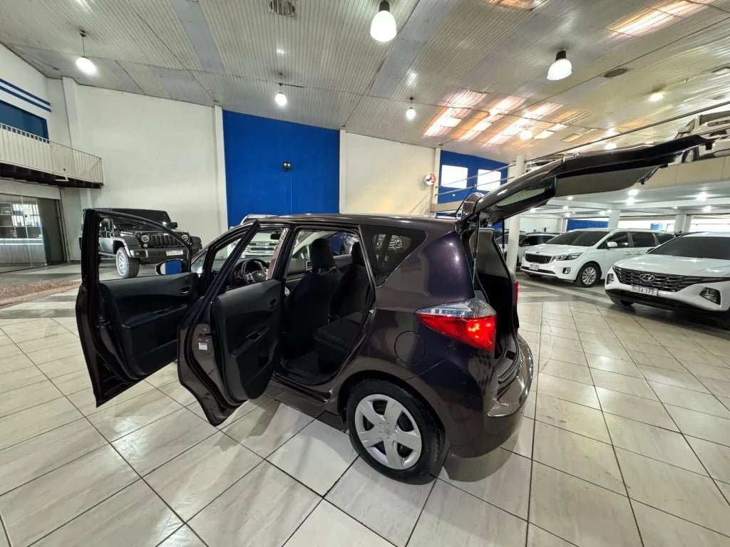 Toyota Ractis — foto 3