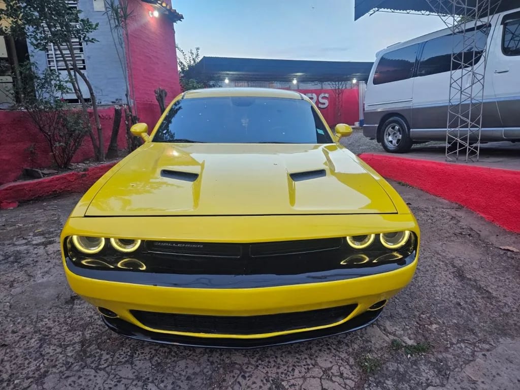 Dodge Challenger — foto 3