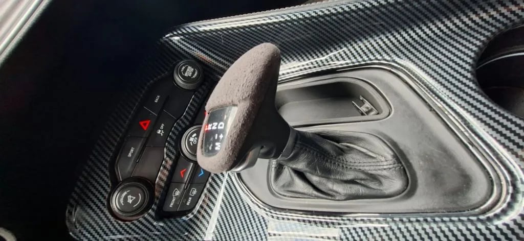Dodge Challenger — foto 9