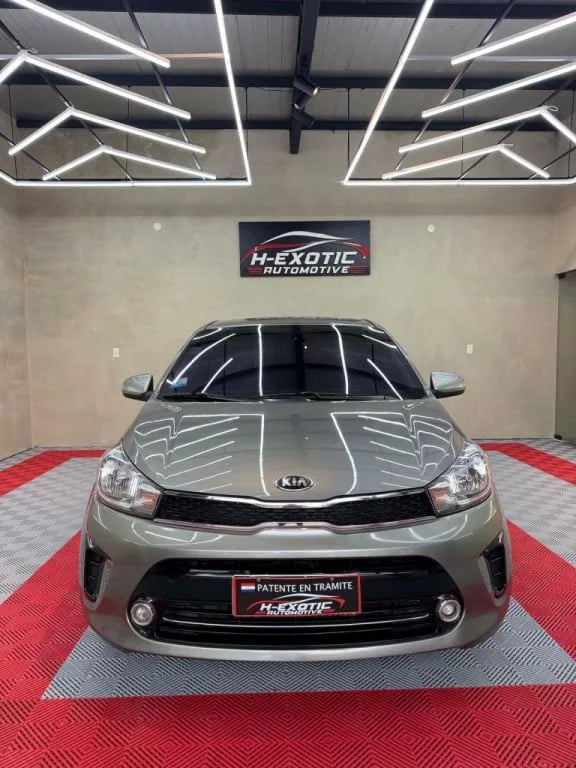 Kia Soluto — foto 1