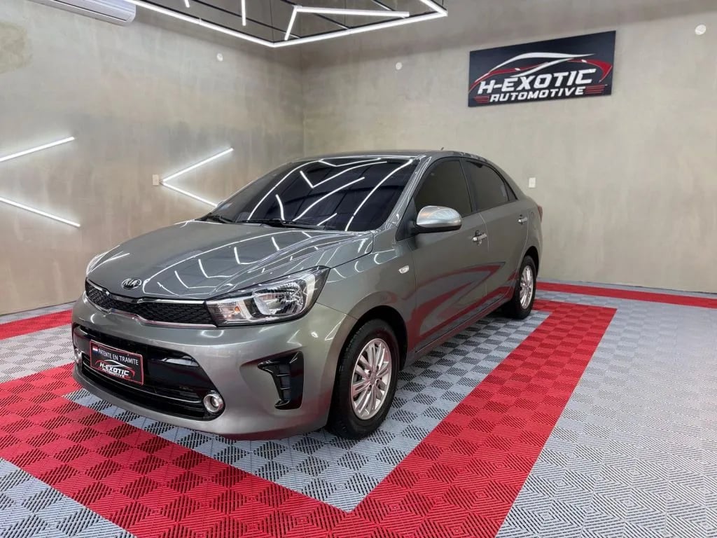 Kia Soluto — foto 7