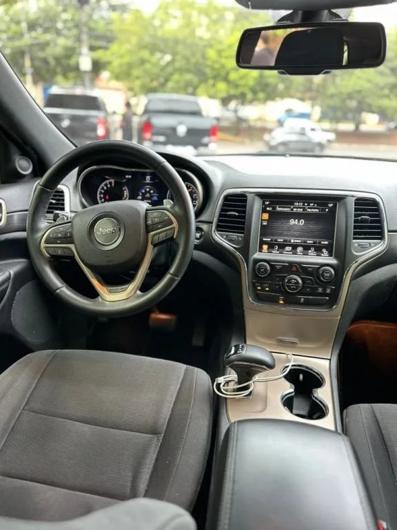 Jeep Grand Cherokee — foto 2
