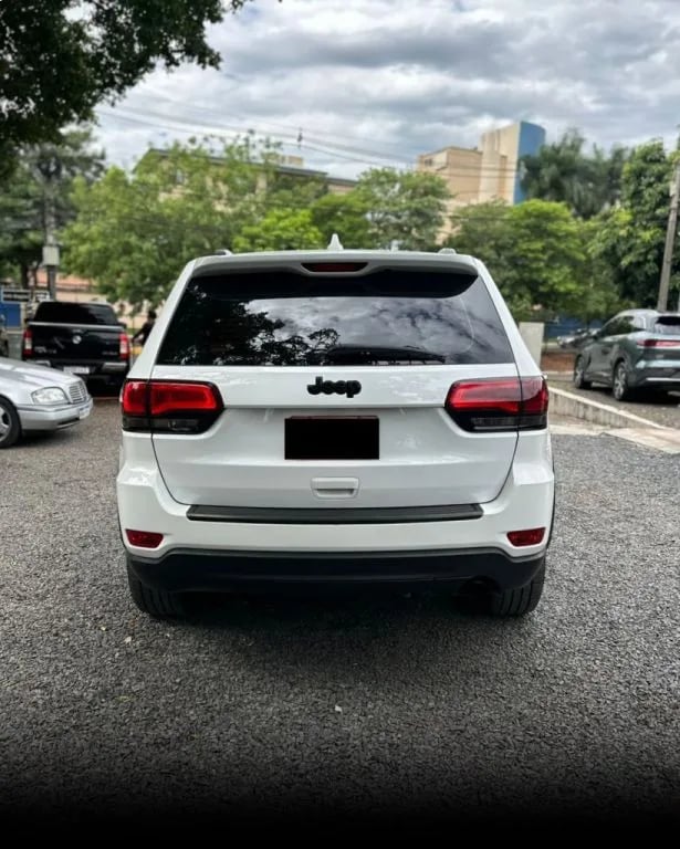 Jeep Grand Cherokee — foto 6