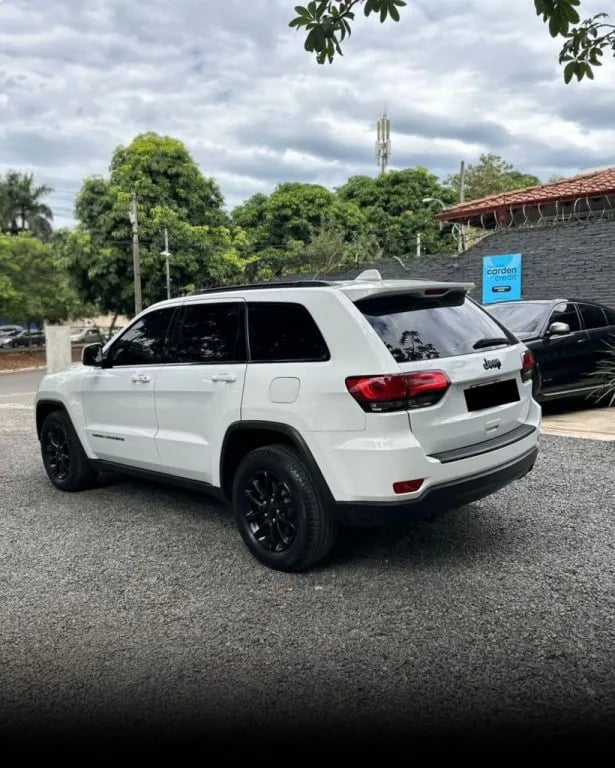 Jeep Grand Cherokee — foto 9