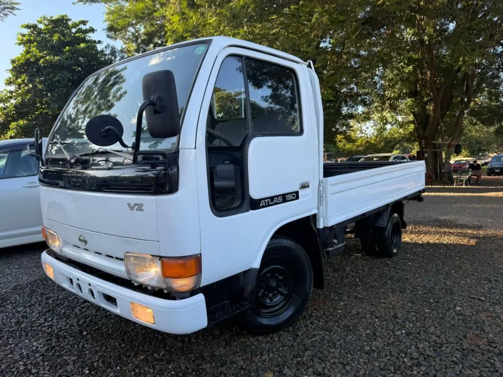 Nissan Atlas — foto 1