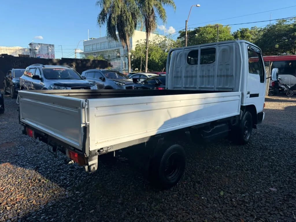 Nissan Atlas — foto 4