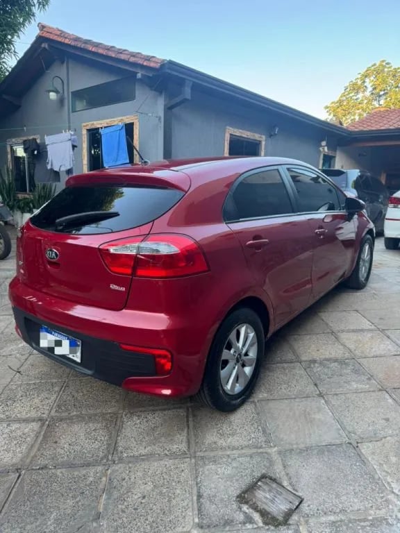 Kia Rio — foto 7
