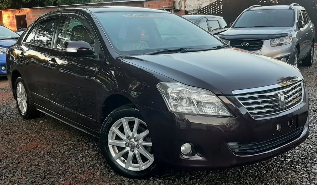 Toyota Premio — foto 1
