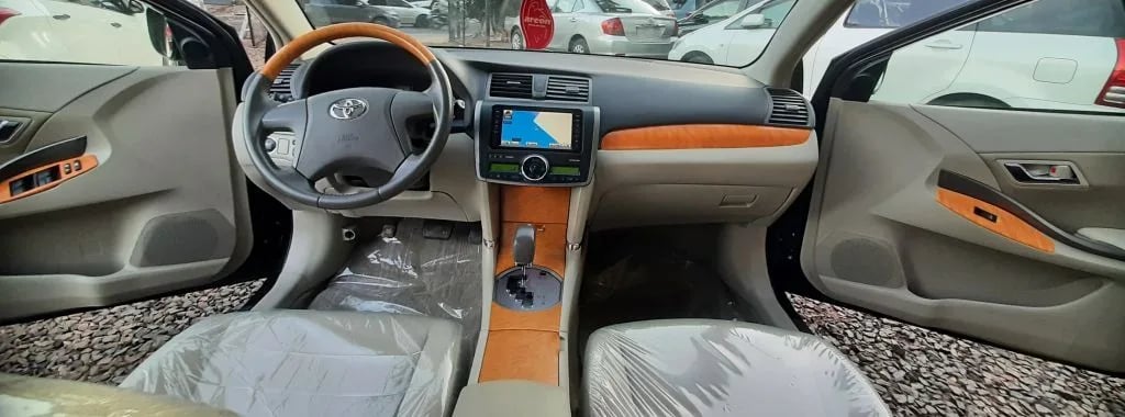 Toyota Premio — foto 4