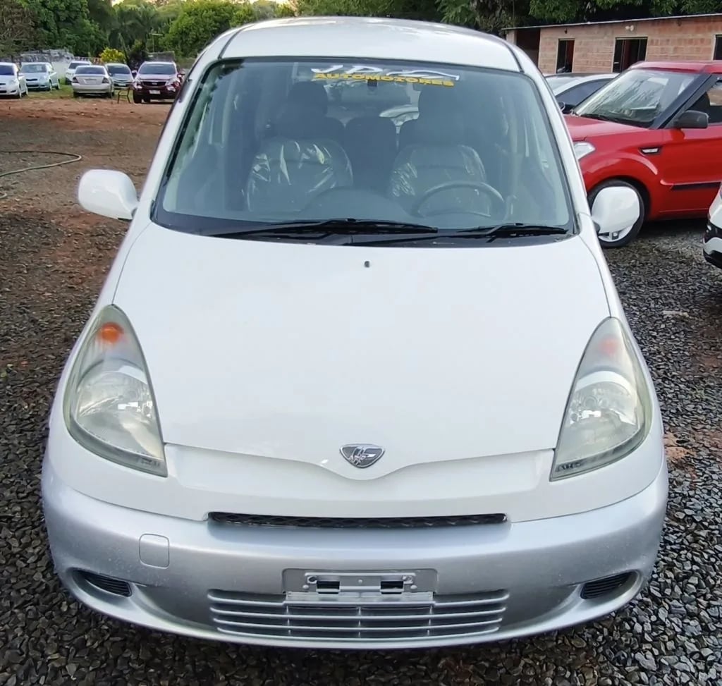 Toyota Funcargo — foto 3