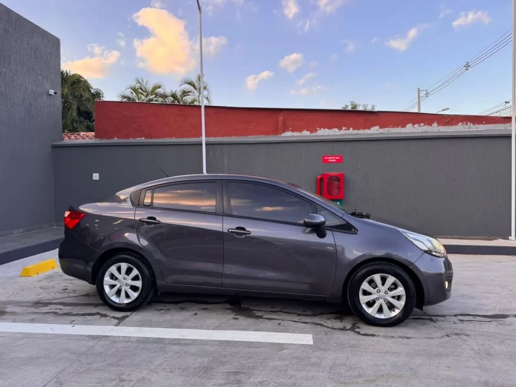 Kia Rio — foto 8