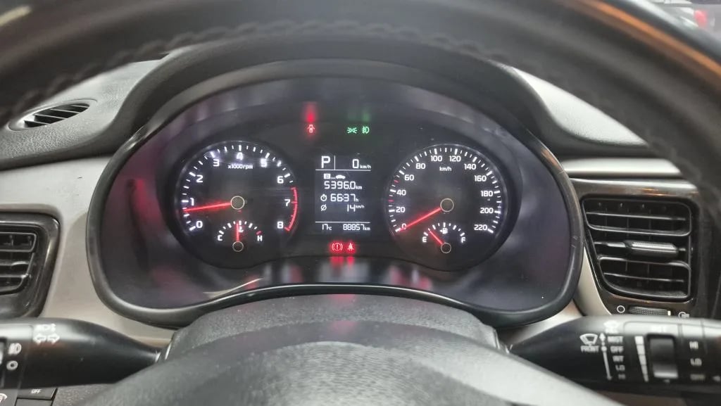 Kia Rio — foto 9