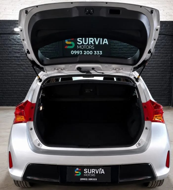 Toyota Auris — foto 3