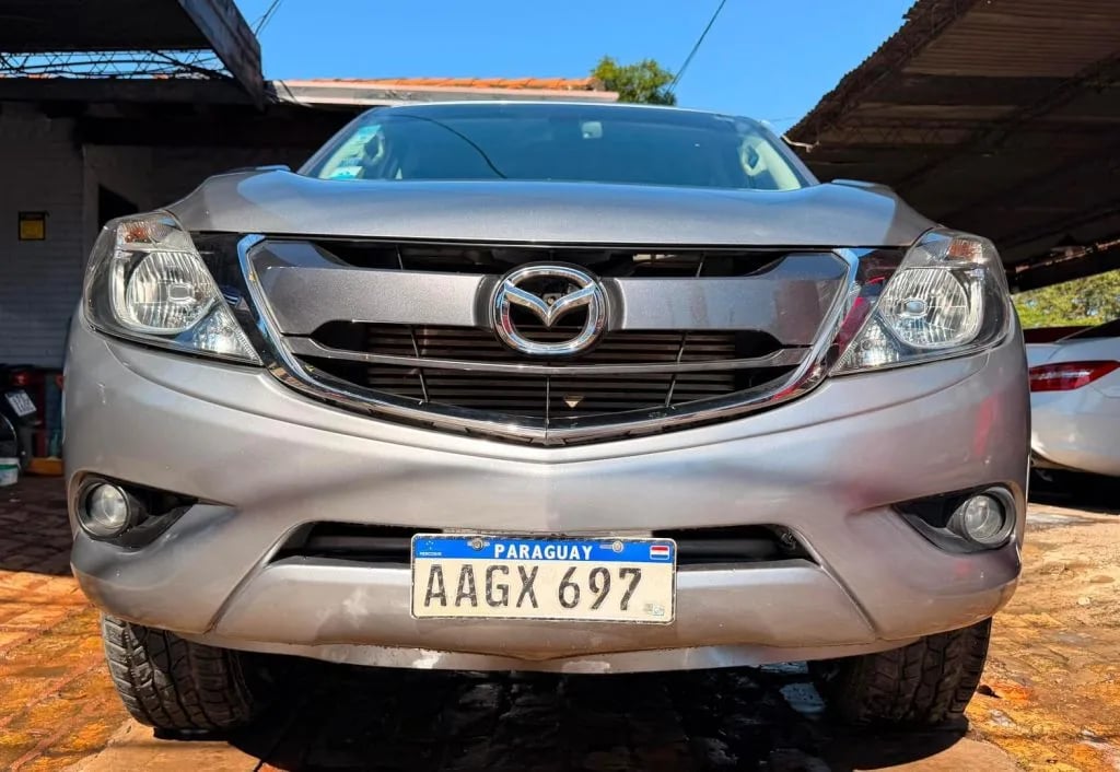 Mazda BT-50 — foto 1