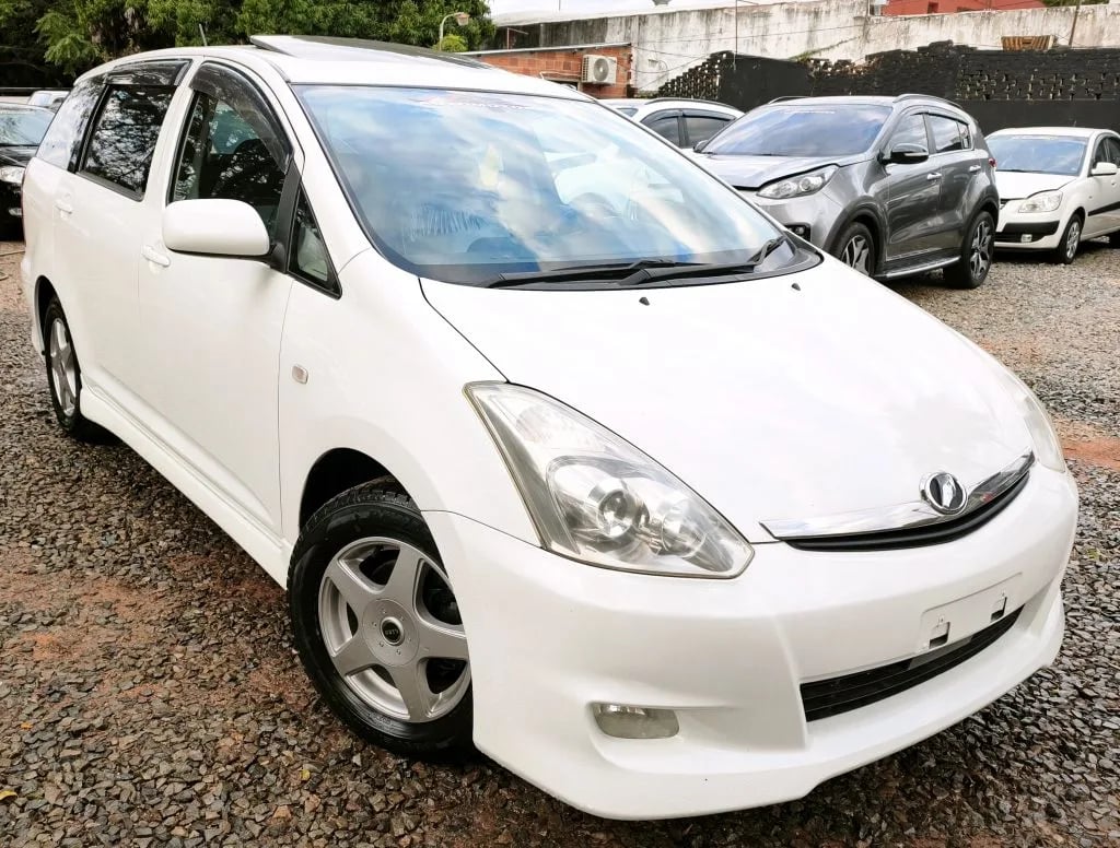 Toyota Wish — foto 4
