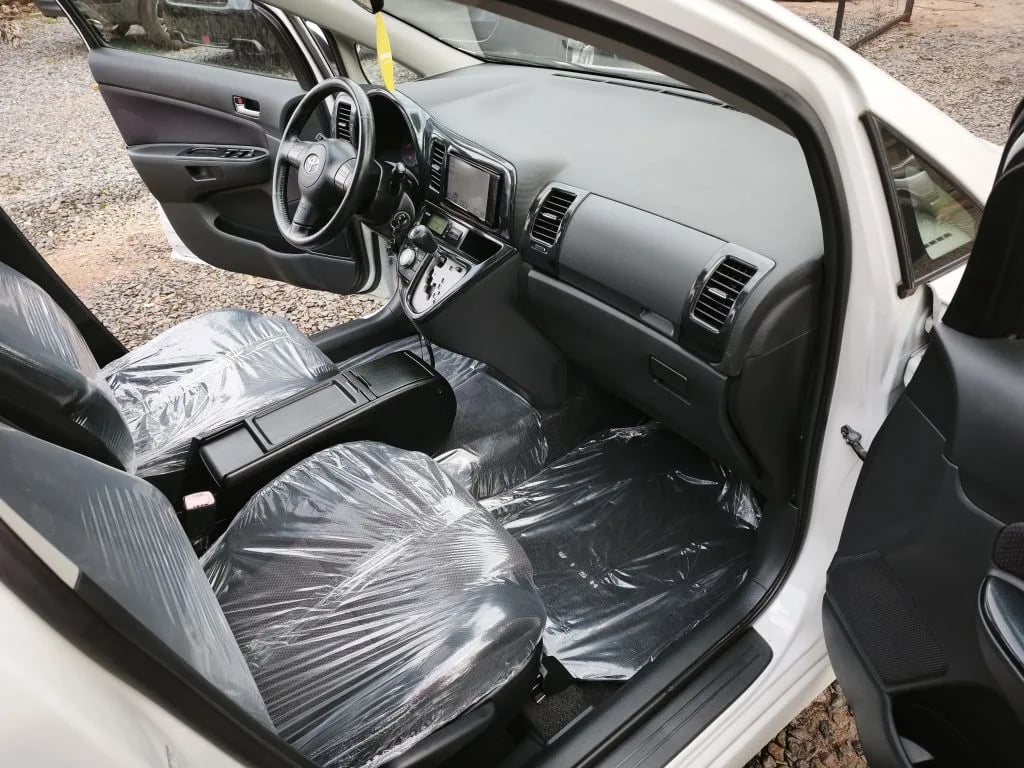 Toyota Wish — foto 8