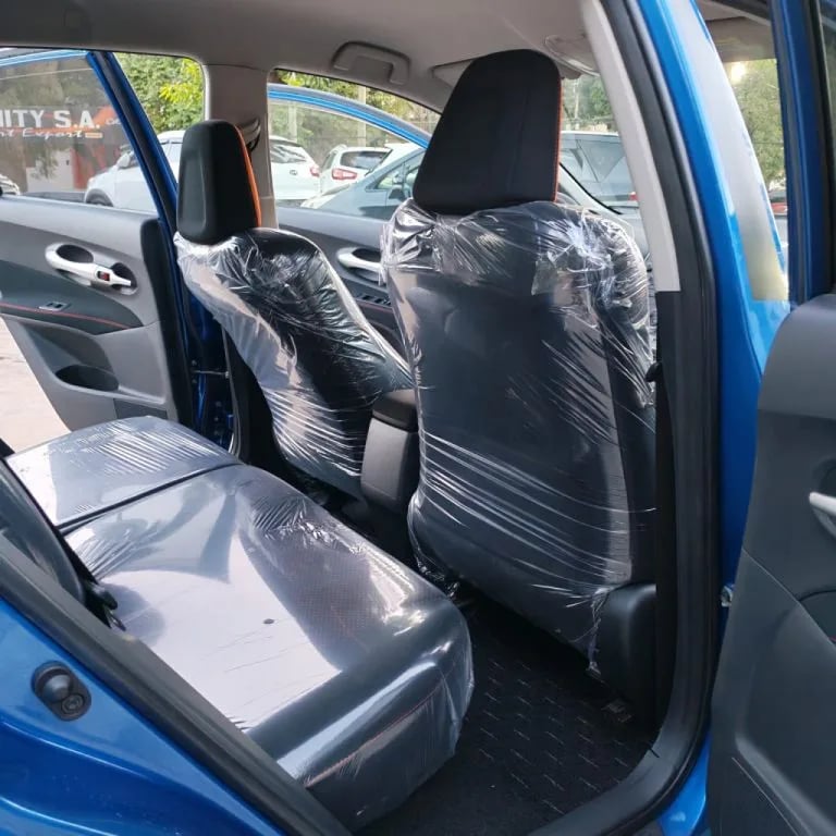 Toyota Auris — foto 2