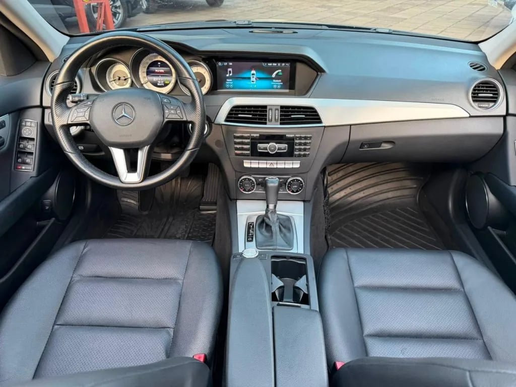 Mercedes-Benz C 220 — foto 2