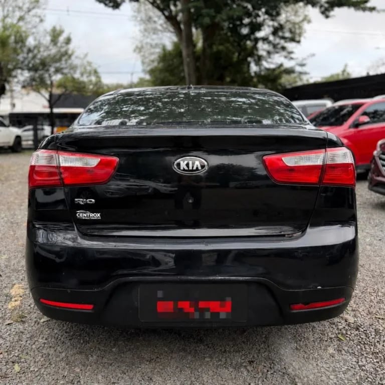 Kia Rio — foto 5