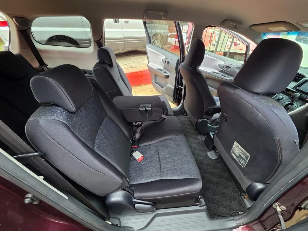 Toyota Wish — foto 6