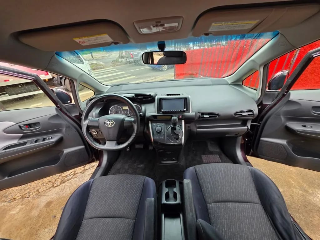 Toyota Wish — foto 7