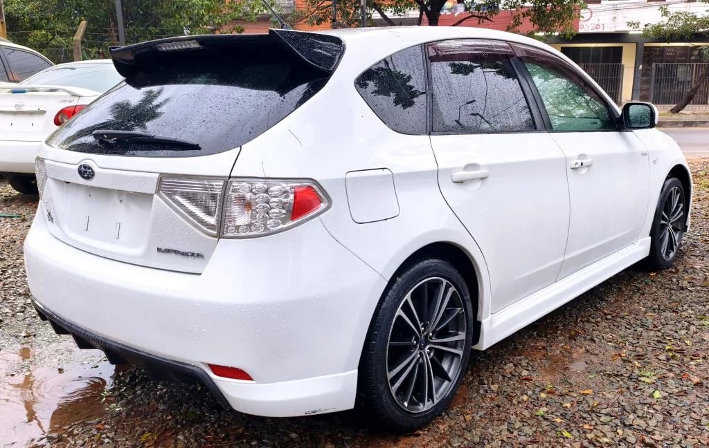 Subaru Impreza — foto 4
