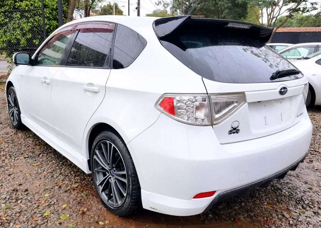 Subaru Impreza — foto 8