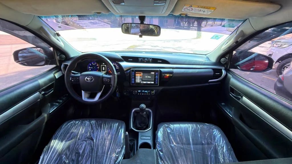 Toyota Hilux — foto 3