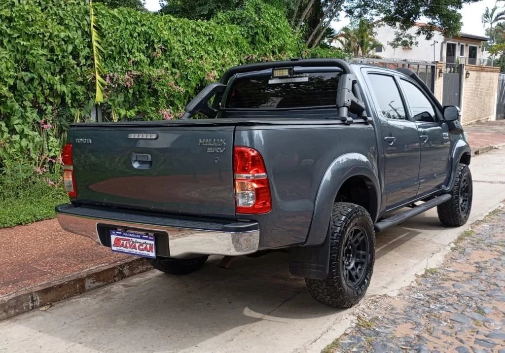 Toyota Hilux — foto 4