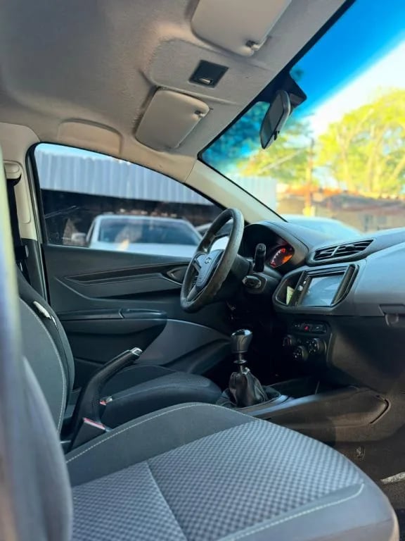 Chevrolet Onix — foto 3