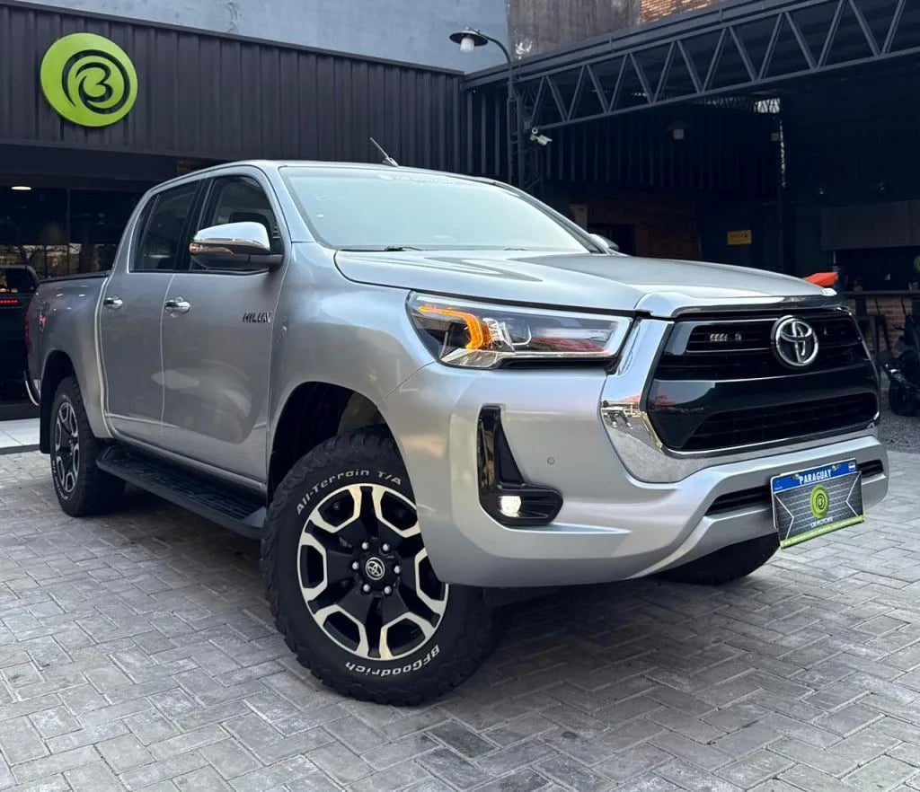 Toyota Hilux — foto 3