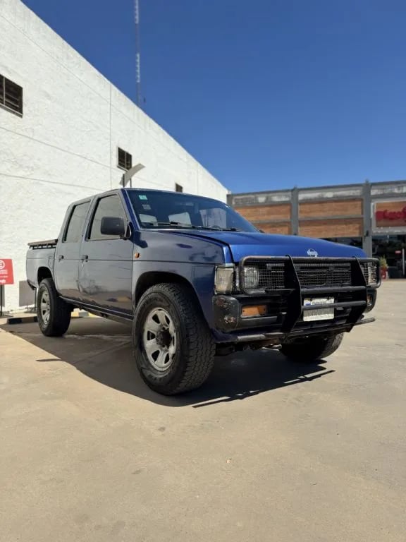 Nissan Pick Up — foto 2