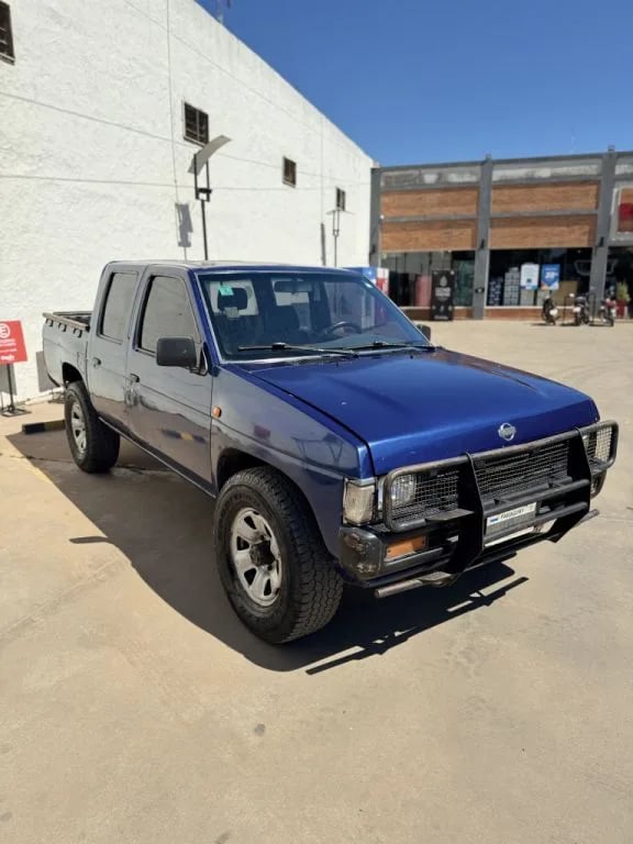Nissan Pick Up — foto 4