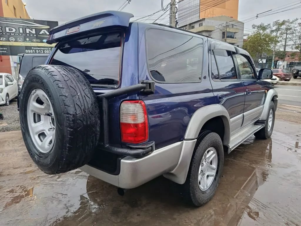Toyota Hilux Surf — foto 5